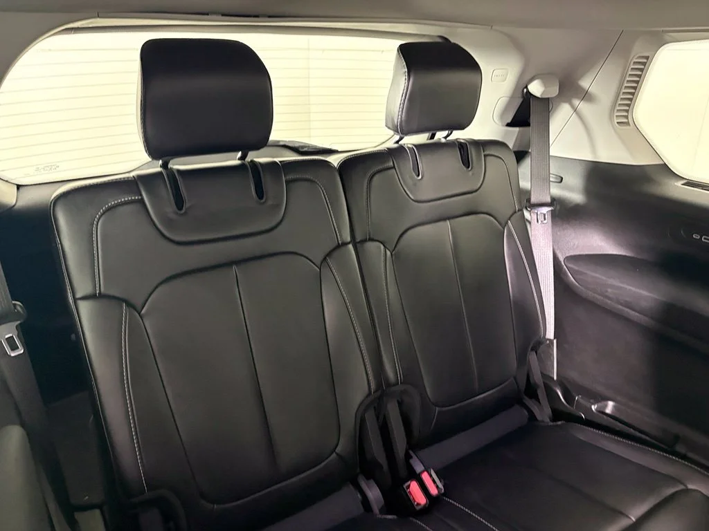 Used 2021 White Jeep Limited image 18