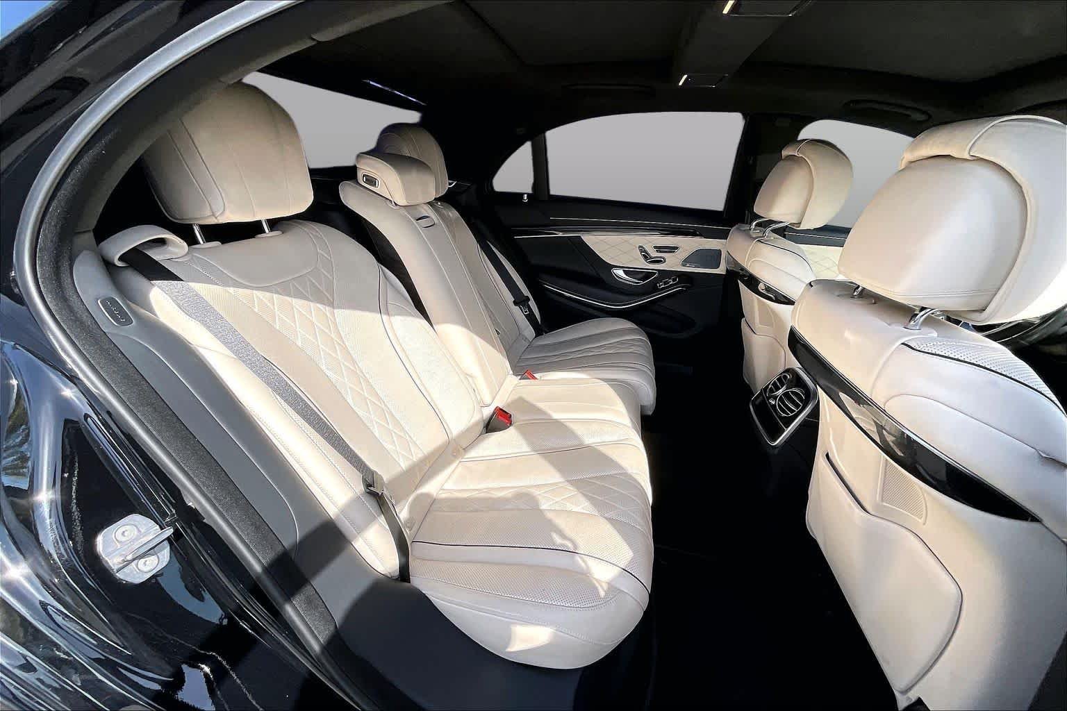 Used 2018 Black Mercedes-Benz S 560 image 19