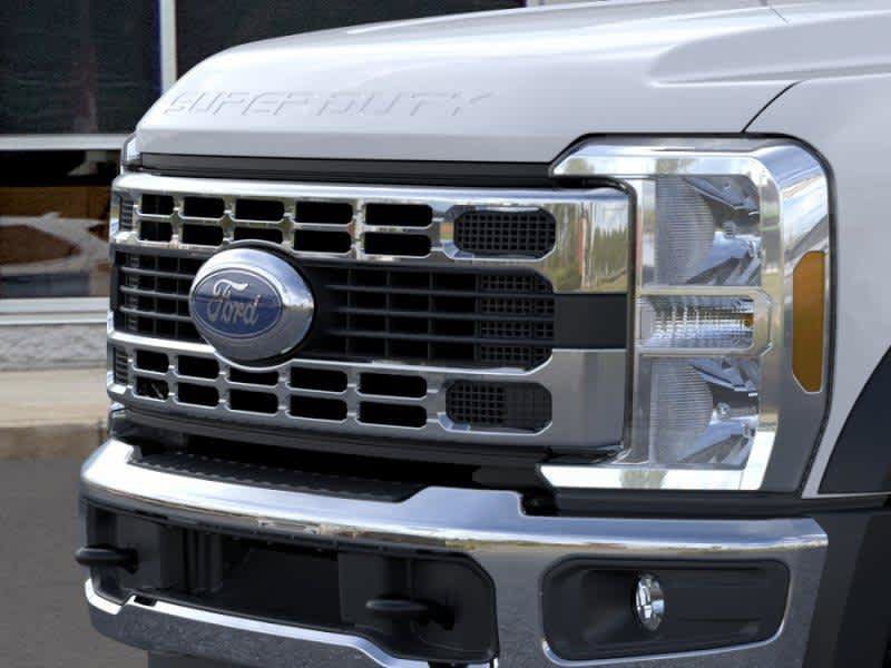 New 2026 Oxford White Ford  image 17