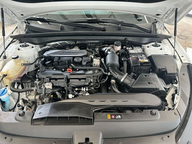 Used 2024 White Kia GT-Line image 20