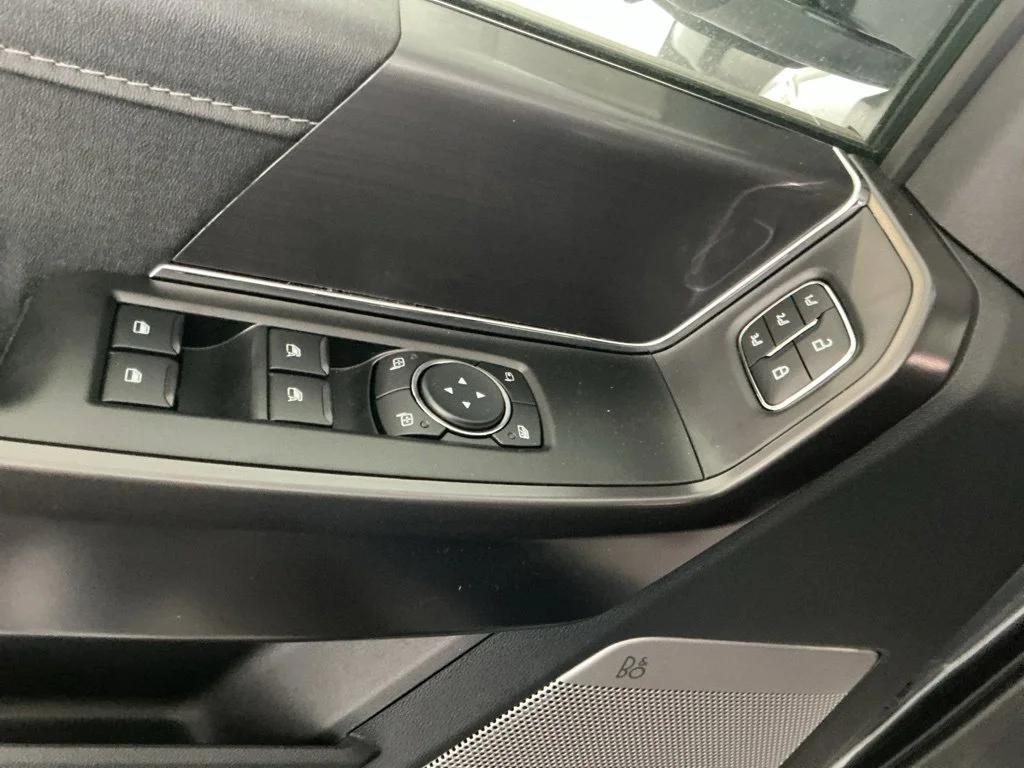 New 2026 Carbonized Gray Metallic Ford Lariat® image 18