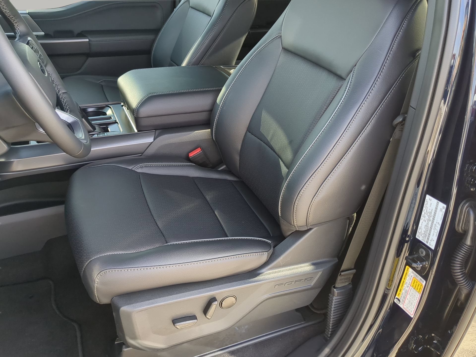 New 2026 Antimatter Blue Metallic Ford Lariat® image 54