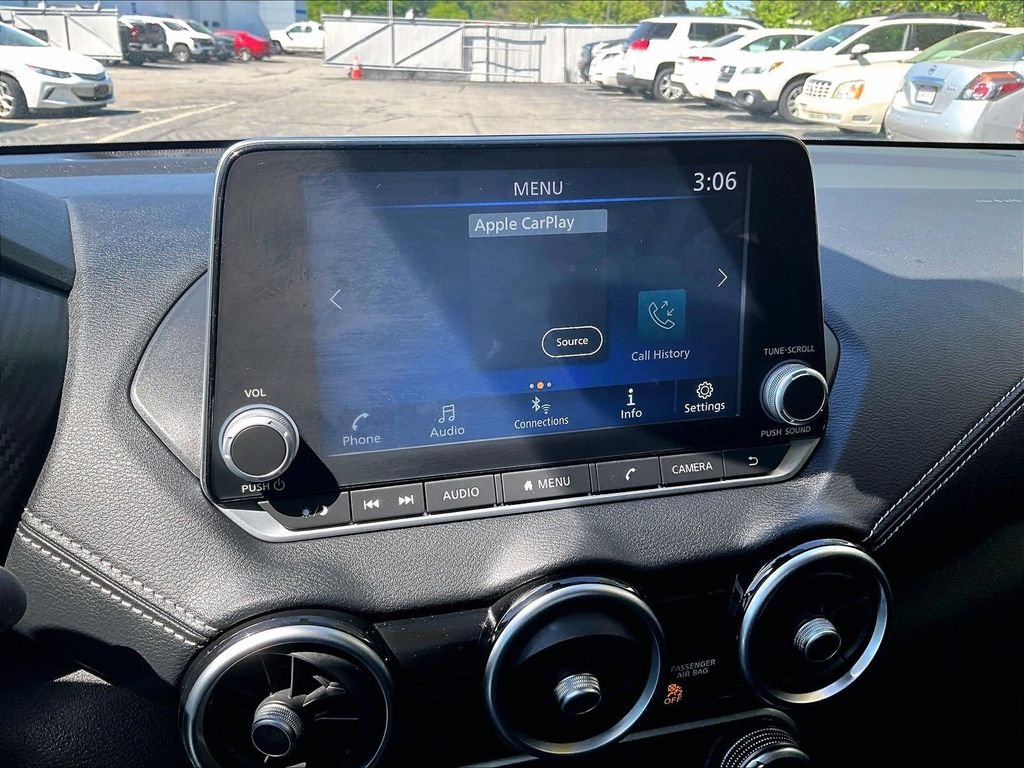 Used 2023 White Nissan SV image 25