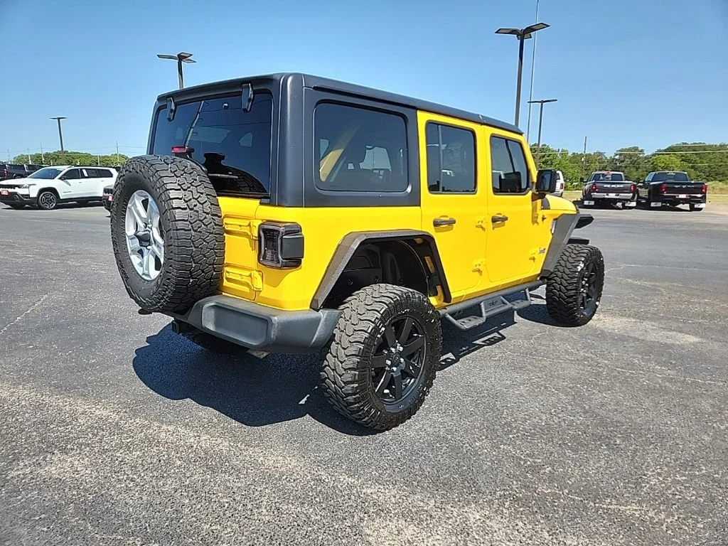 Used 2020  Jeep Unlimited Sport S image 8