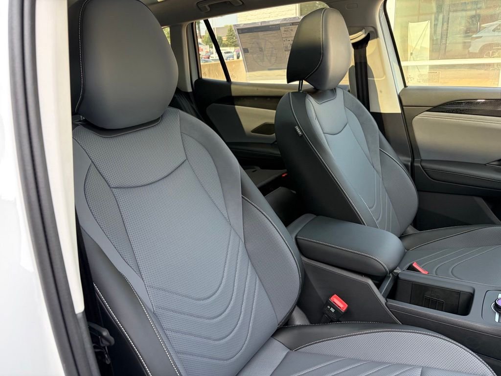 New 2026 Pure White Volkswagen 2.0T SE image 14