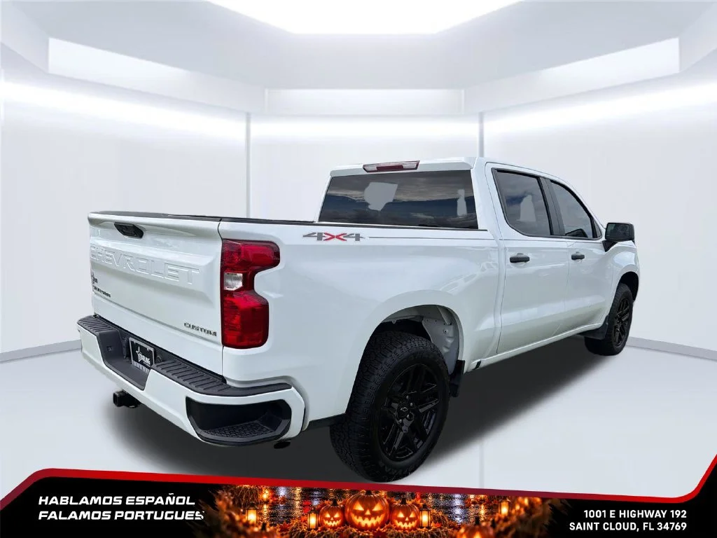 Used 2024 Summit White Chevrolet Custom image 5