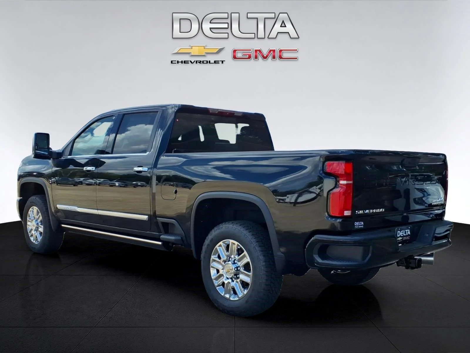 New 2026 Black Chevrolet High Country image 3
