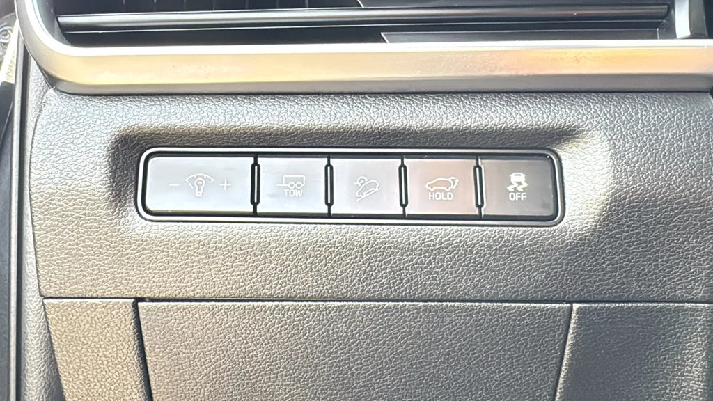 Used 2024 Gray Kia EX X-Line image 27