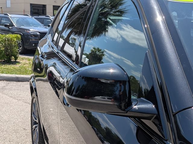 Used 2026 Black Sapphire Metallic BMW sDrive40i image 13