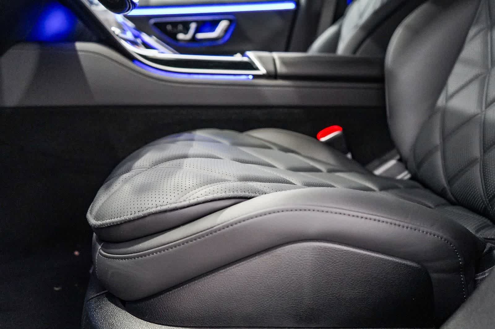 New 2026 Obsidian Black Metallic Mercedes-Benz Maybach S 580 image 21