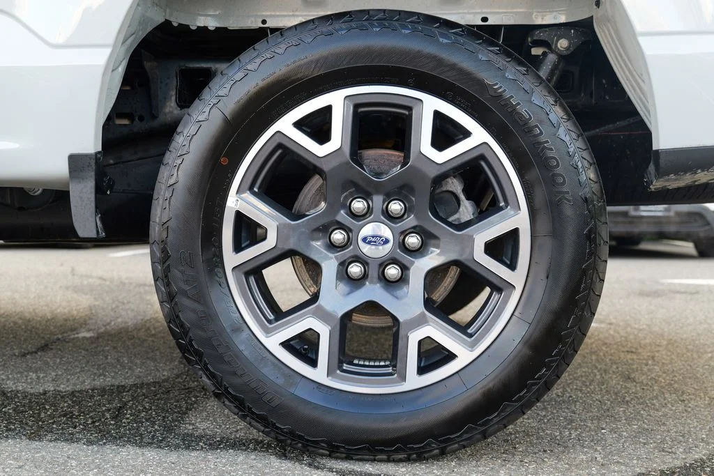 Used 2024 Avalanche Ford STX image 18