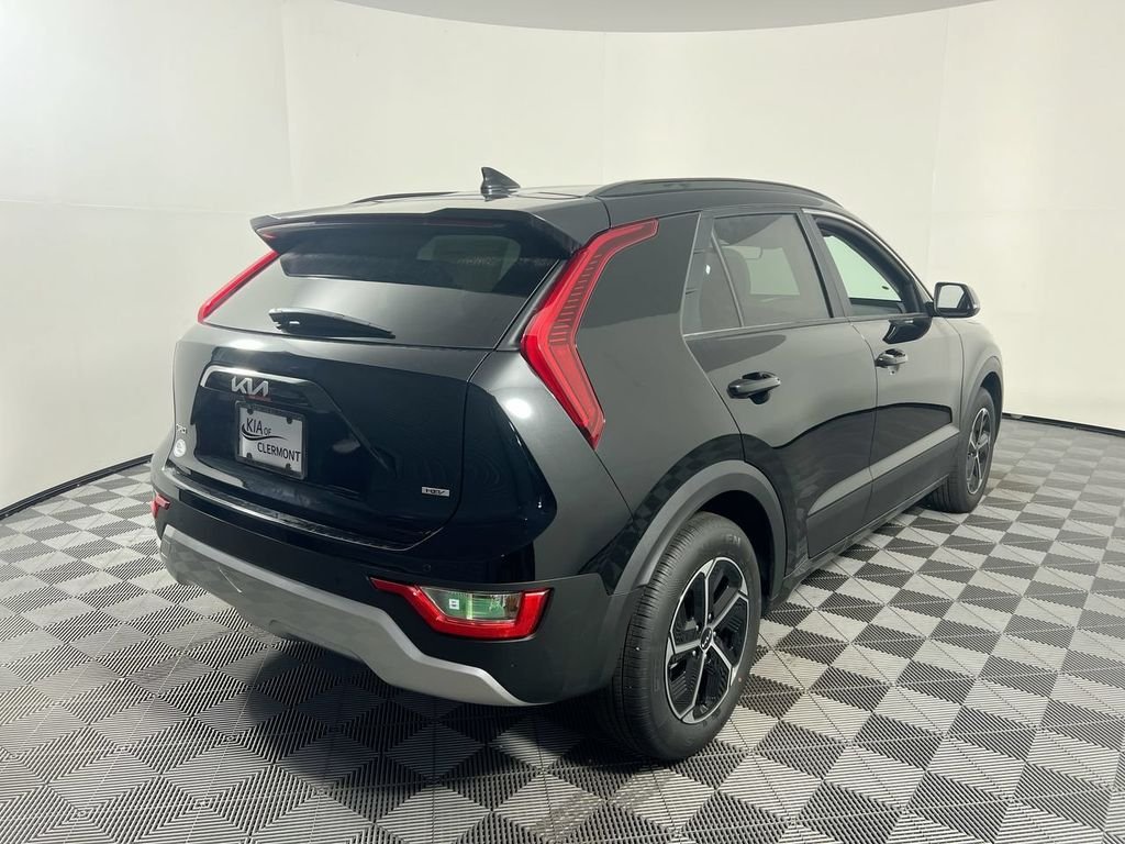 New 2026 Aurora Black Pearl Kia EX image 3