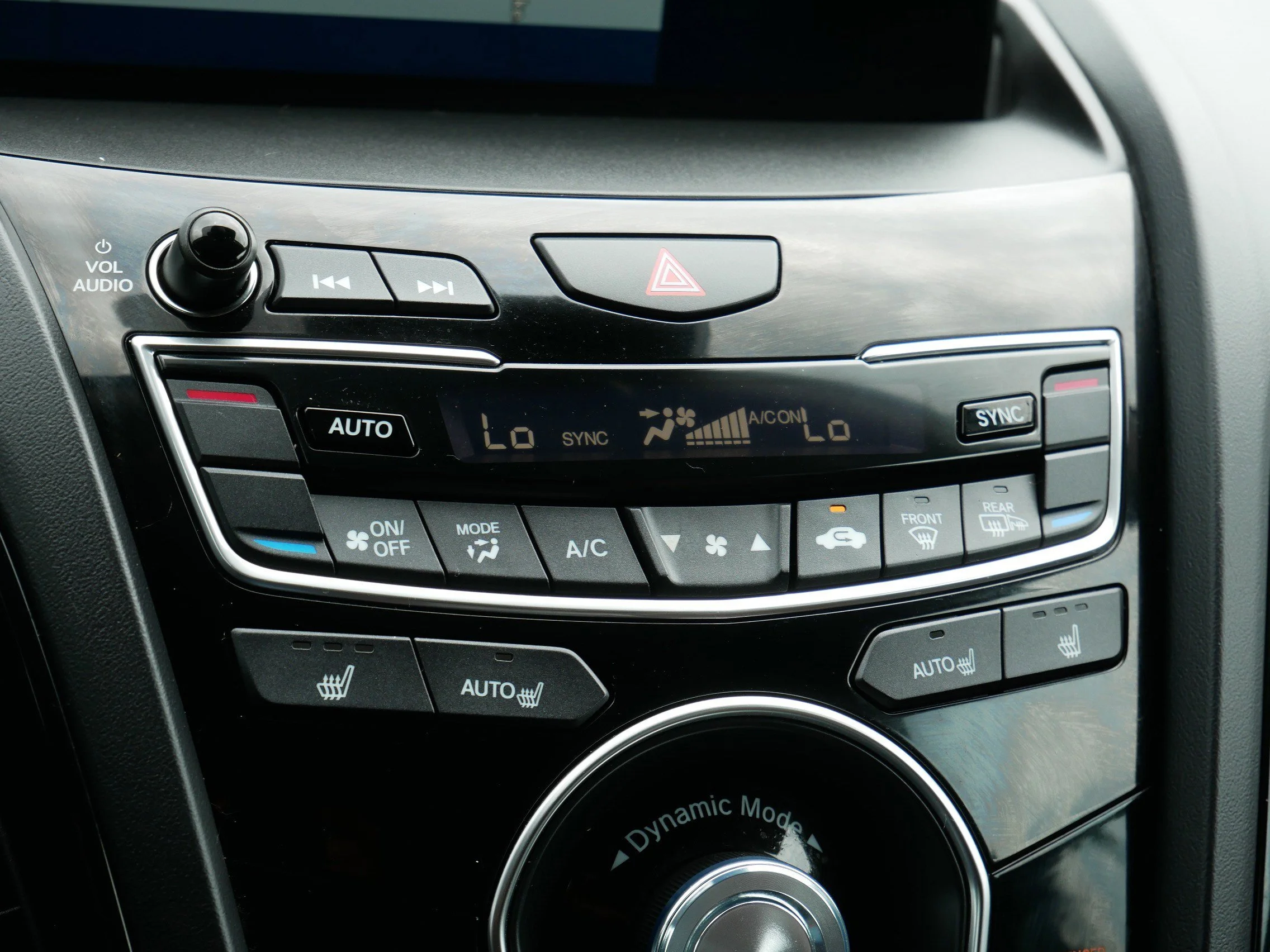 Used 2020 Platinum White Pearl Acura w/Technology Pkg image 23