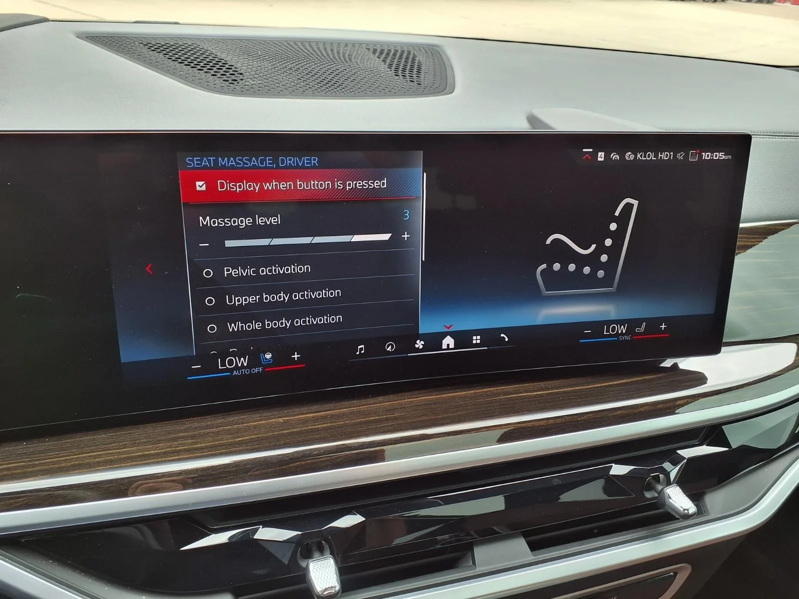 Used 2024 Green BMW M60i image 14