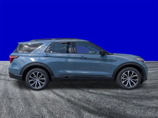 New 2026 Blue Ford ST-Line image 3