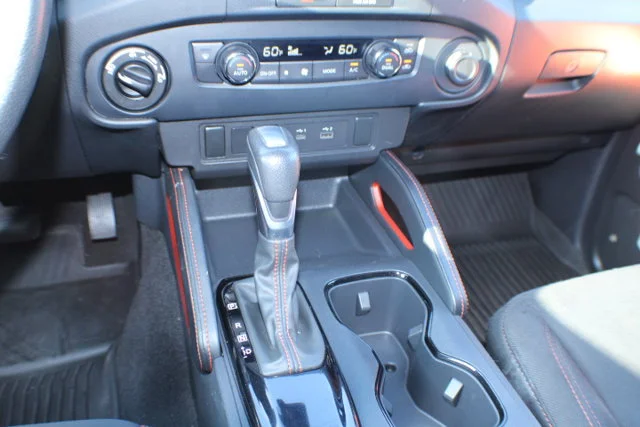 Used 2022 Deep Blue Pearl Nissan PRO-4X image 10
