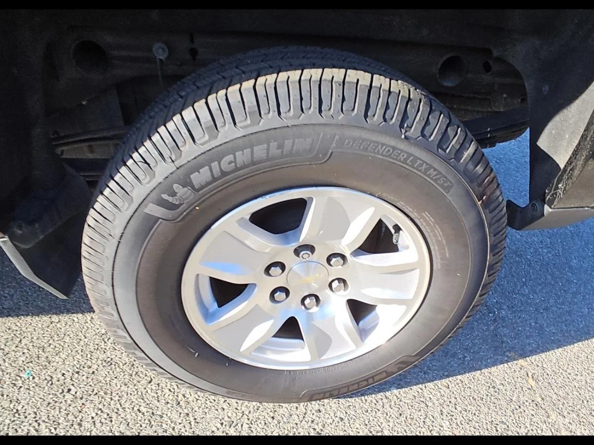 Used 2018 BLACK Chevrolet LT image 10