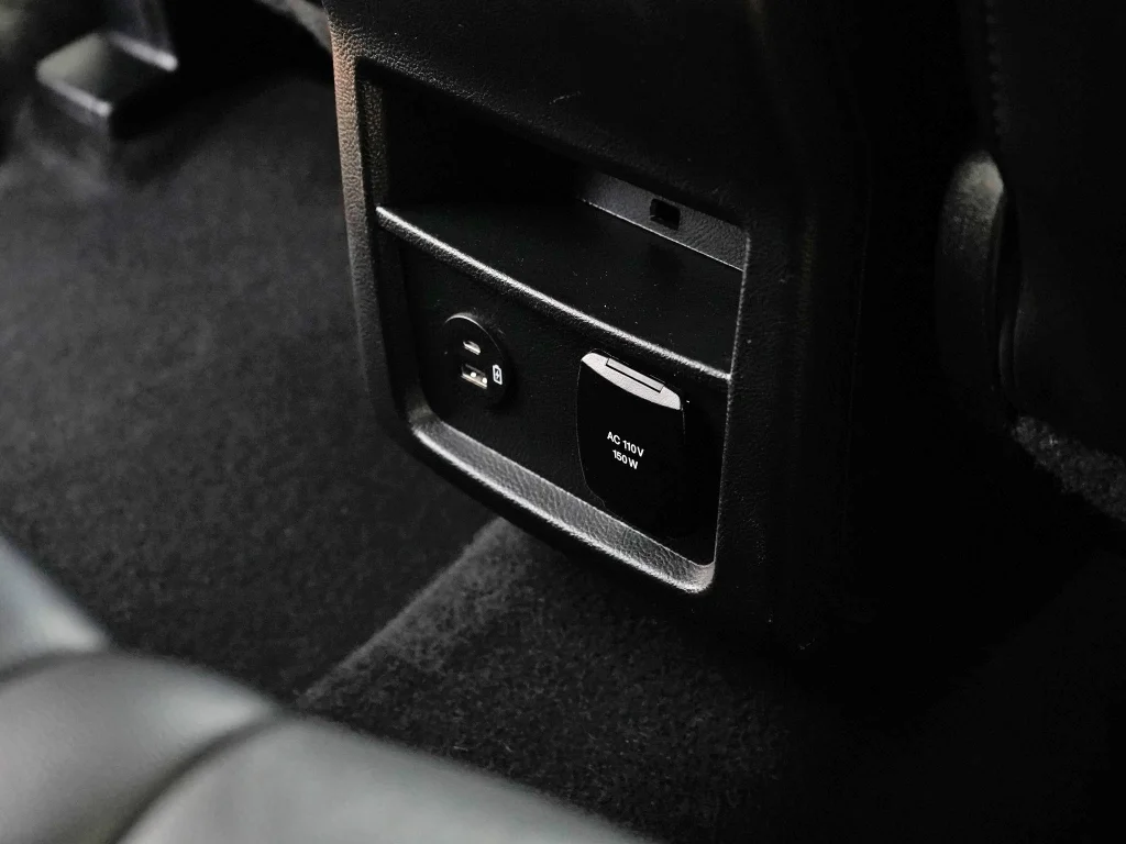 Used 2021 Carbonized Gray Metallic Ford Titanium image 22