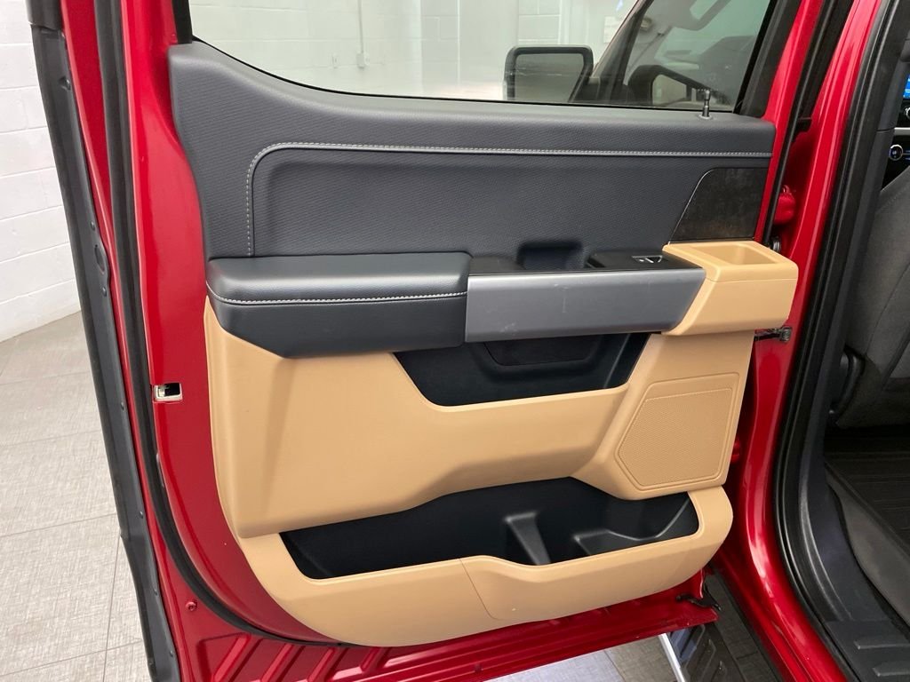 Used 2021 Red Ford XLT image 23