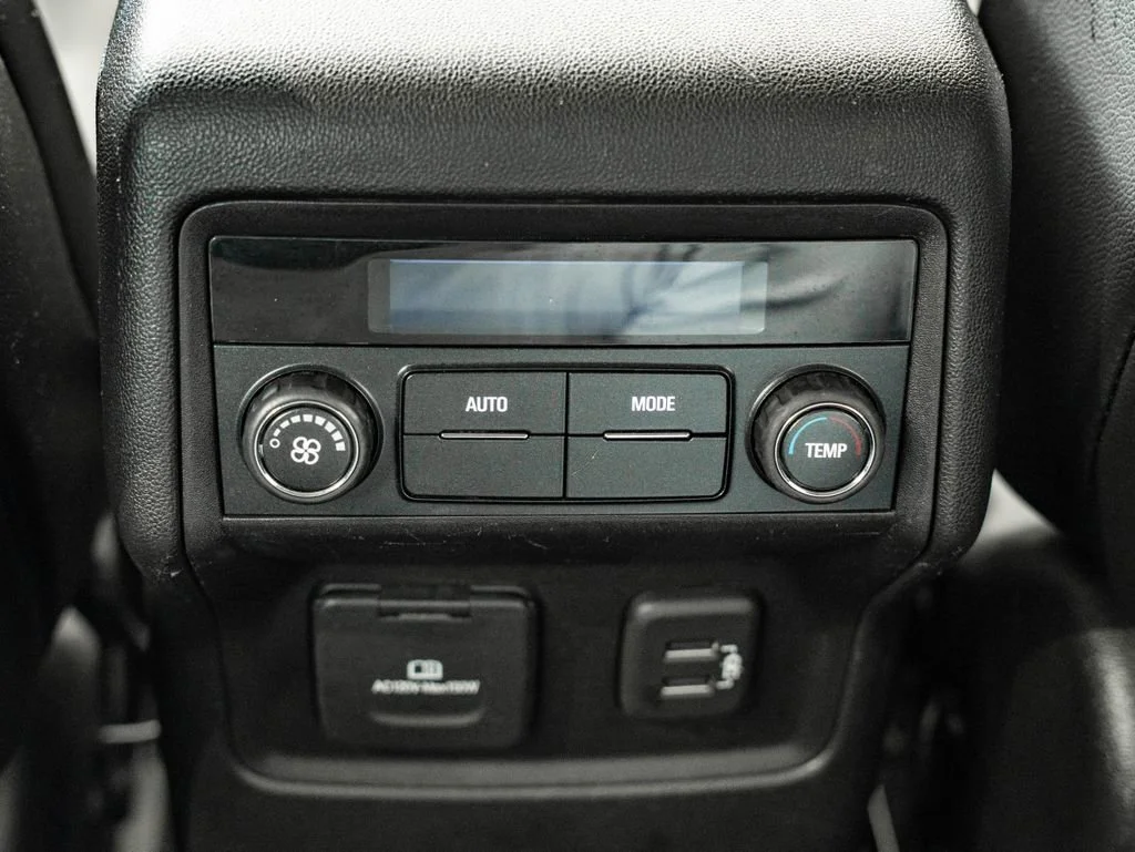 Used 2019 White Frost Tricoat GMC SLT-1 image 45