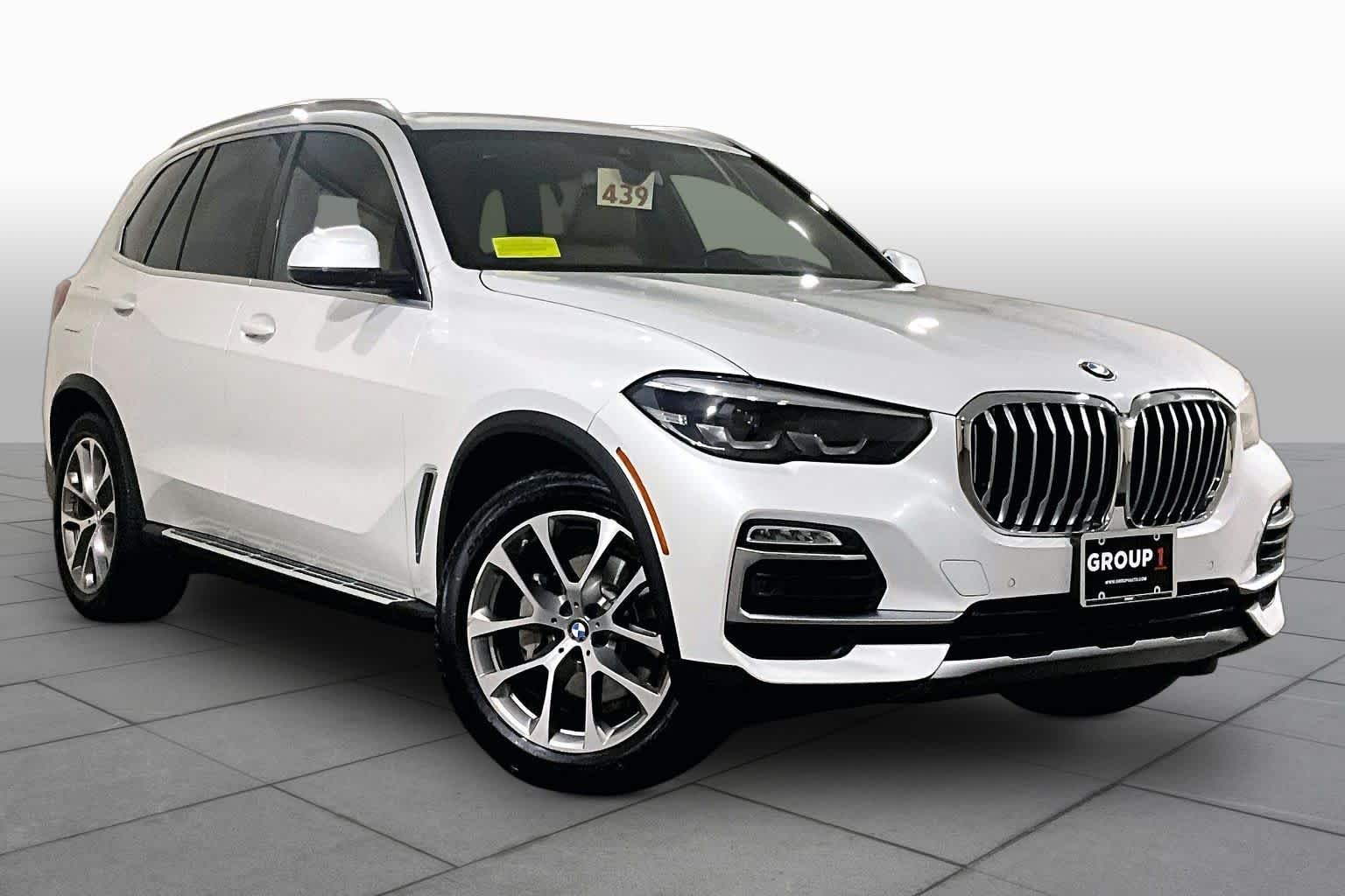 Used 2019 Mineral White Metallic BMW xDrive40i image 2