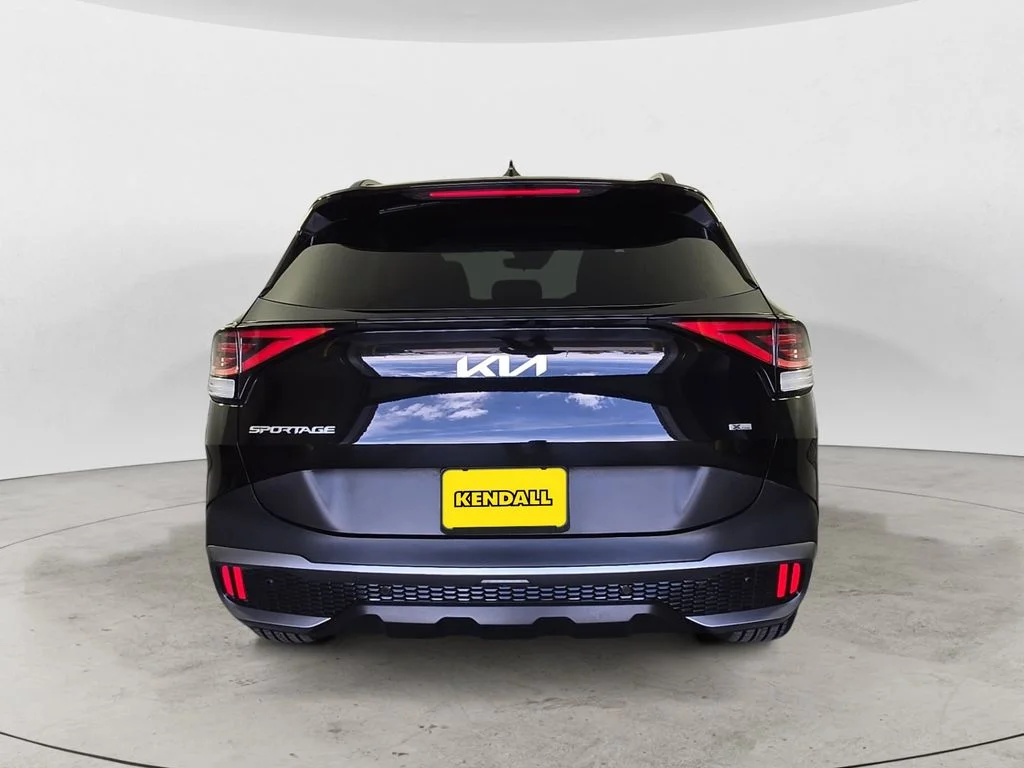 Used 2024 Black Kia X-Line Prestige image 6