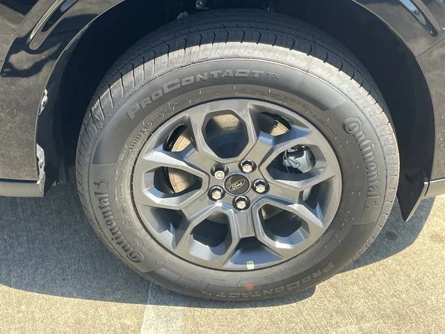 New 2026 Shadow Black Ford XLT image 19