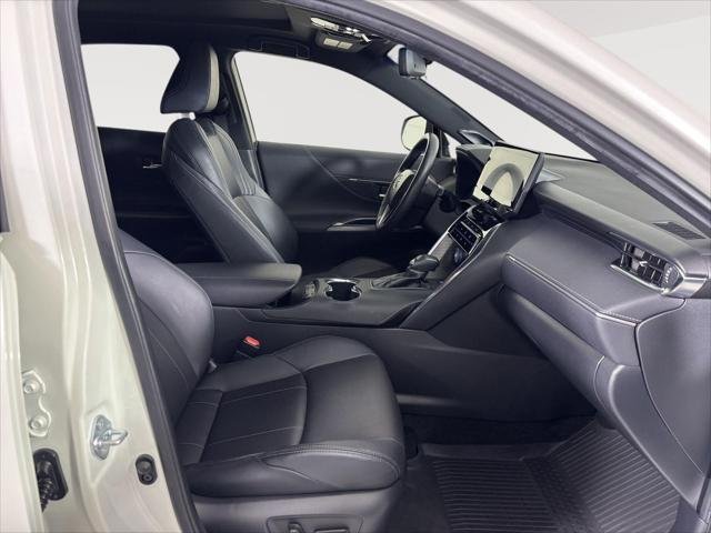Certified Used 2021 BLIZZARD PEARL Toyota  image 29