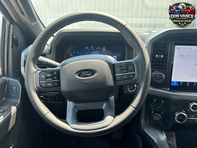 New 2026 Oxford White Ford XLT image 14