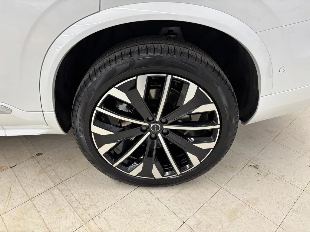 2026 Volvo XC90 Ultra - Photo 27