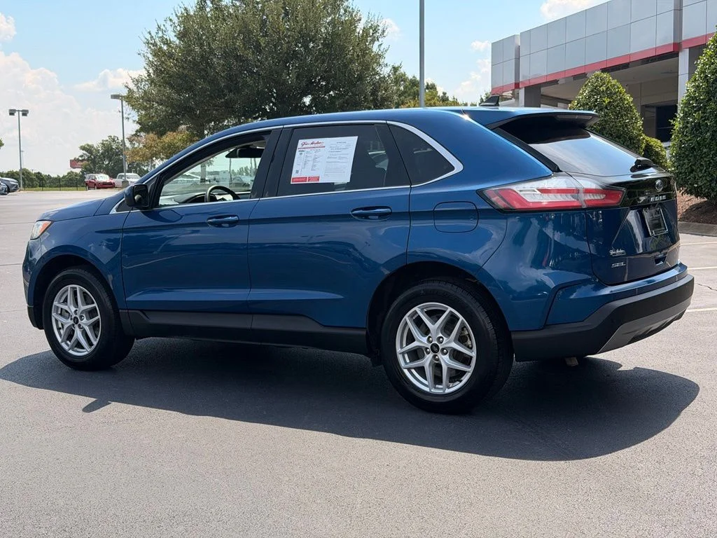 Used 2023 Blue Ford SEL image 11