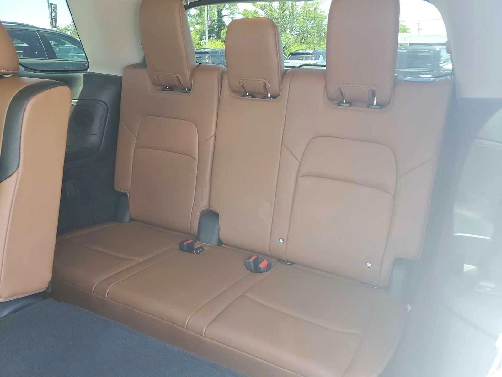 Used 2024 Pearl White Tricoat Whit Nissan Platinum image 15