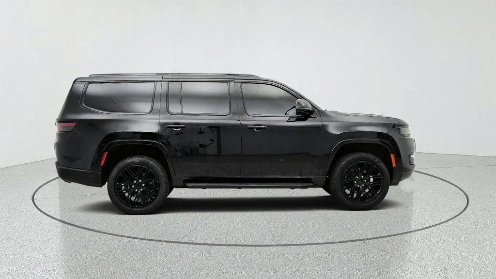 Used 2023 Diamond Black Crystal Pearlcoat Jeep Series II Carbide 4x4 image 4