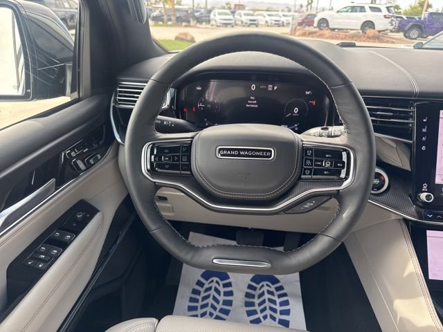 New 2026 Bright White Clear-Coat Exterior Paint Jeep Summit Obsidian image 17