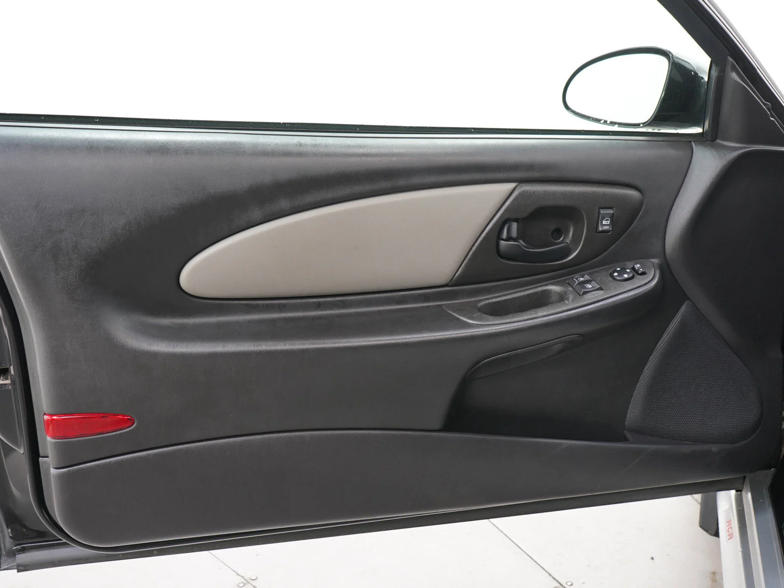 Used 2002 Onyx Black Chevrolet SS image 14