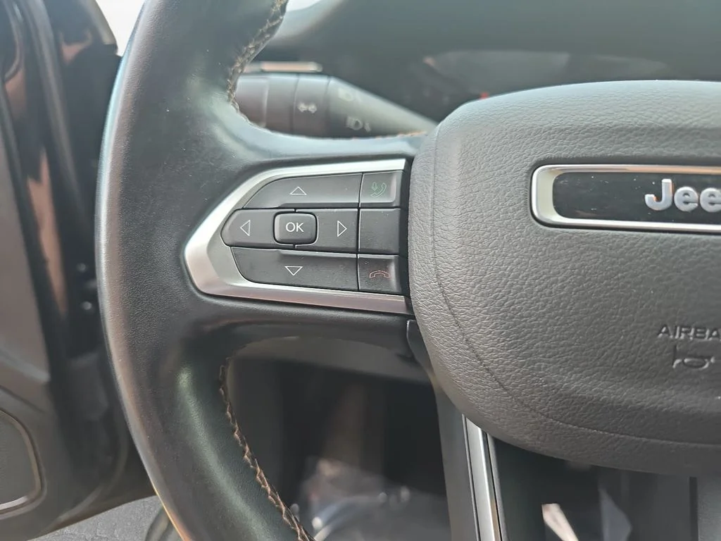 Used 2022 Black Jeep Limited image 16