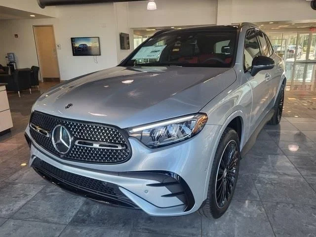 Used 2026 Silver Mercedes-Benz GLC 300 image 8