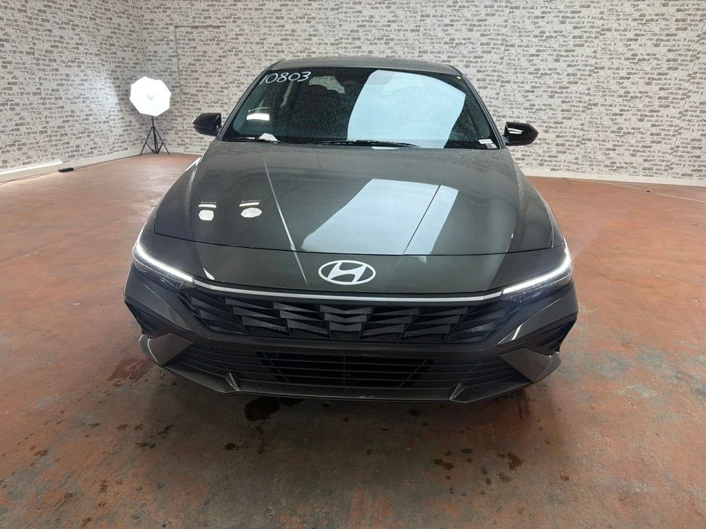 New 2026 Amazon Gray Hyundai SEL Sport image 2