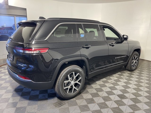 2025 Jeep Grand Cherokee Limited photo 4
