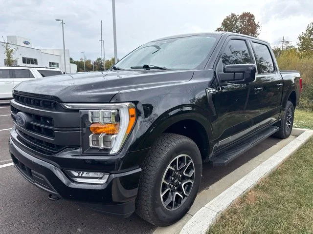 Used 2023 Black Metallic Ford Lariat image 3