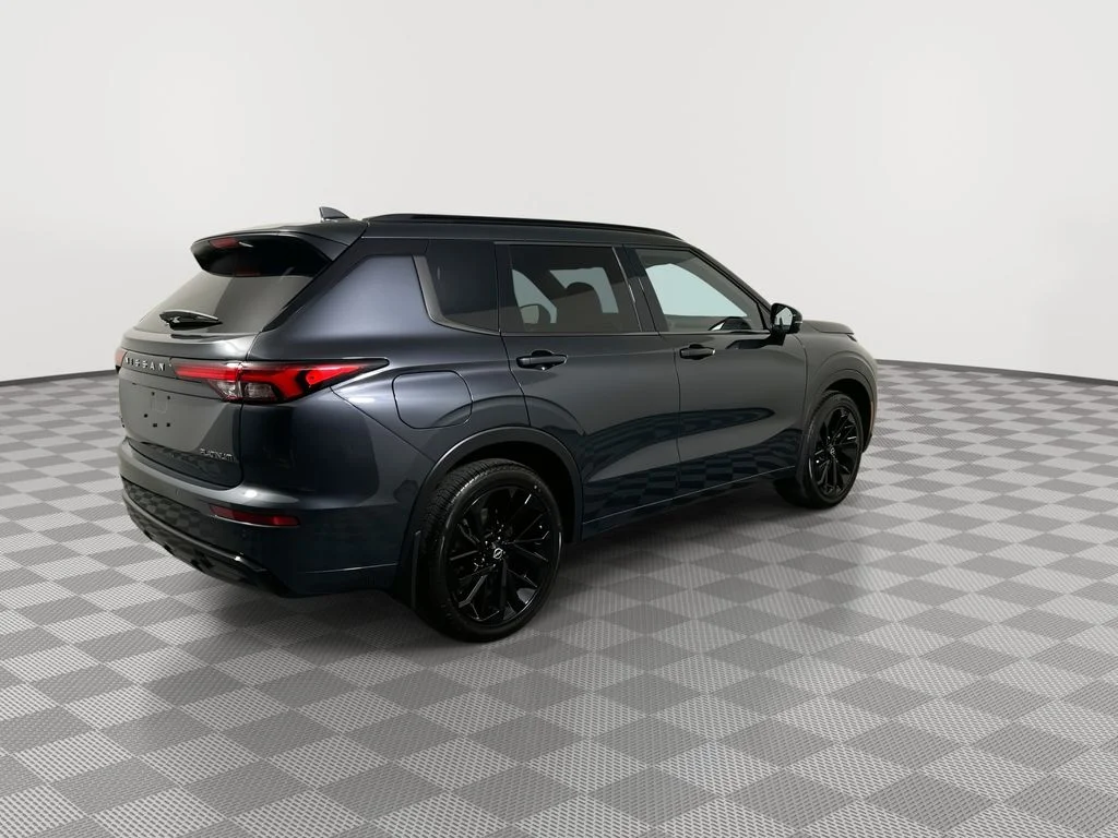 New 2026 Gray Nissan Platinum image 8