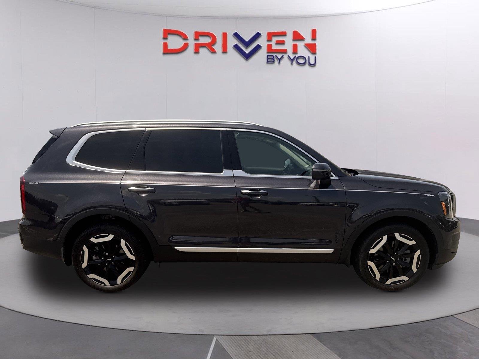 Used 2025 Panthera Metal Kia S image 3