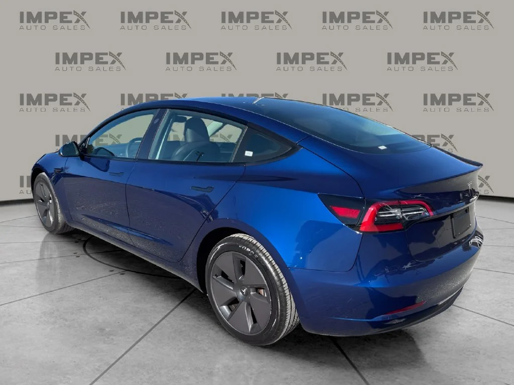 Used 2023 Blue Tesla Long Range image 3