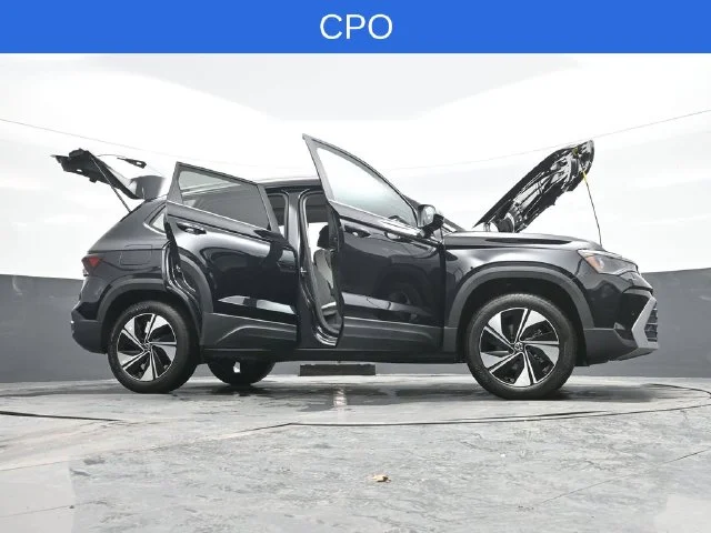 Certified Used 2026 Black Volkswagen 1.5T SE image 31