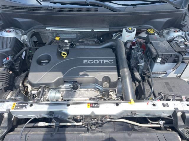 Used 2022 Silver GMC SLE image 22