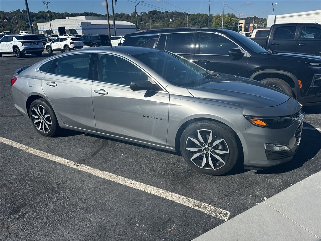 Used 2024 Sterling Gray Metallic Chevrolet RS image 3