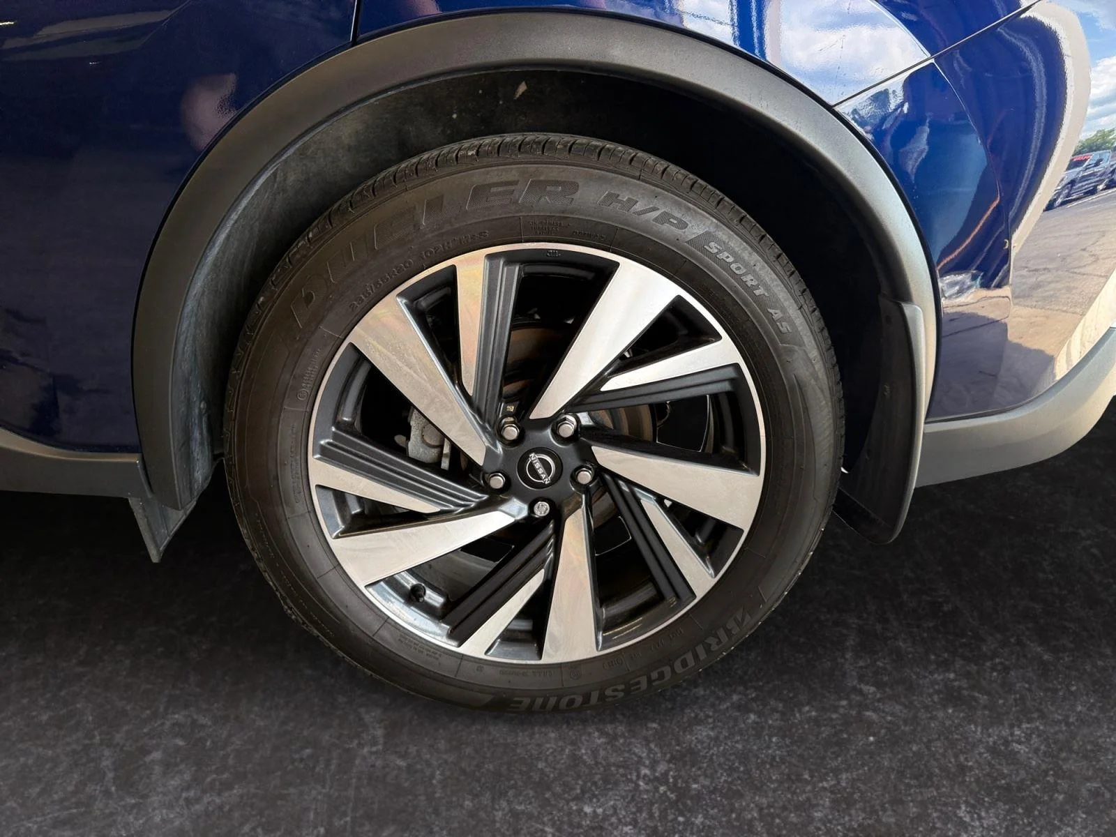 Used 2024  Nissan SL image 27