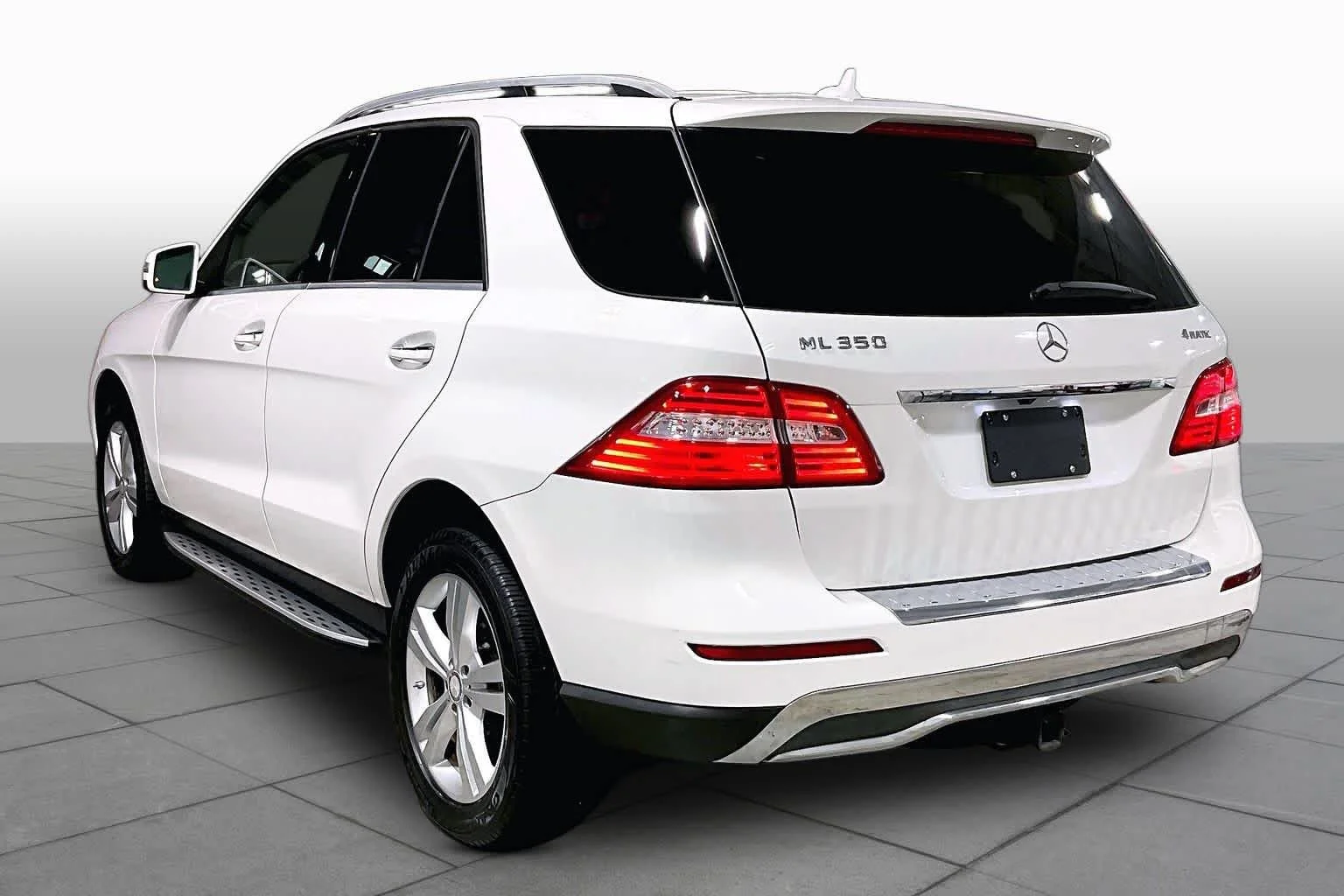 Used 2015 Polar White Mercedes-Benz ML 350 image 12
