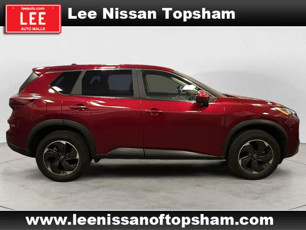 Used 2025 Scarlet Ember Tintcoat Nissan SV image 7