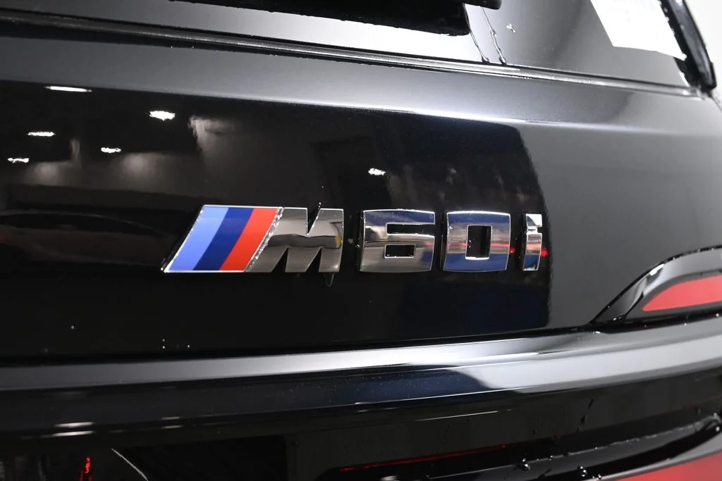 Used 2027 Black BMW M60i image 44